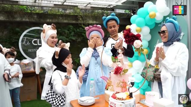 Hamil Anak Pertama, Ini 6 Momen Ulang Tahun Syifa Adik Ayu Ting Ting