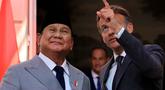Presiden Prancis Emmanuel Macron (kanan) dan Presiden Republik Indonesia Prabowo Subianto saat konferensi pers bersama di Istana Kepresidenan Elysee, Paris, Kamis 28 Mei 2026. (Ludovic Marin/Pool Photo via AP)
