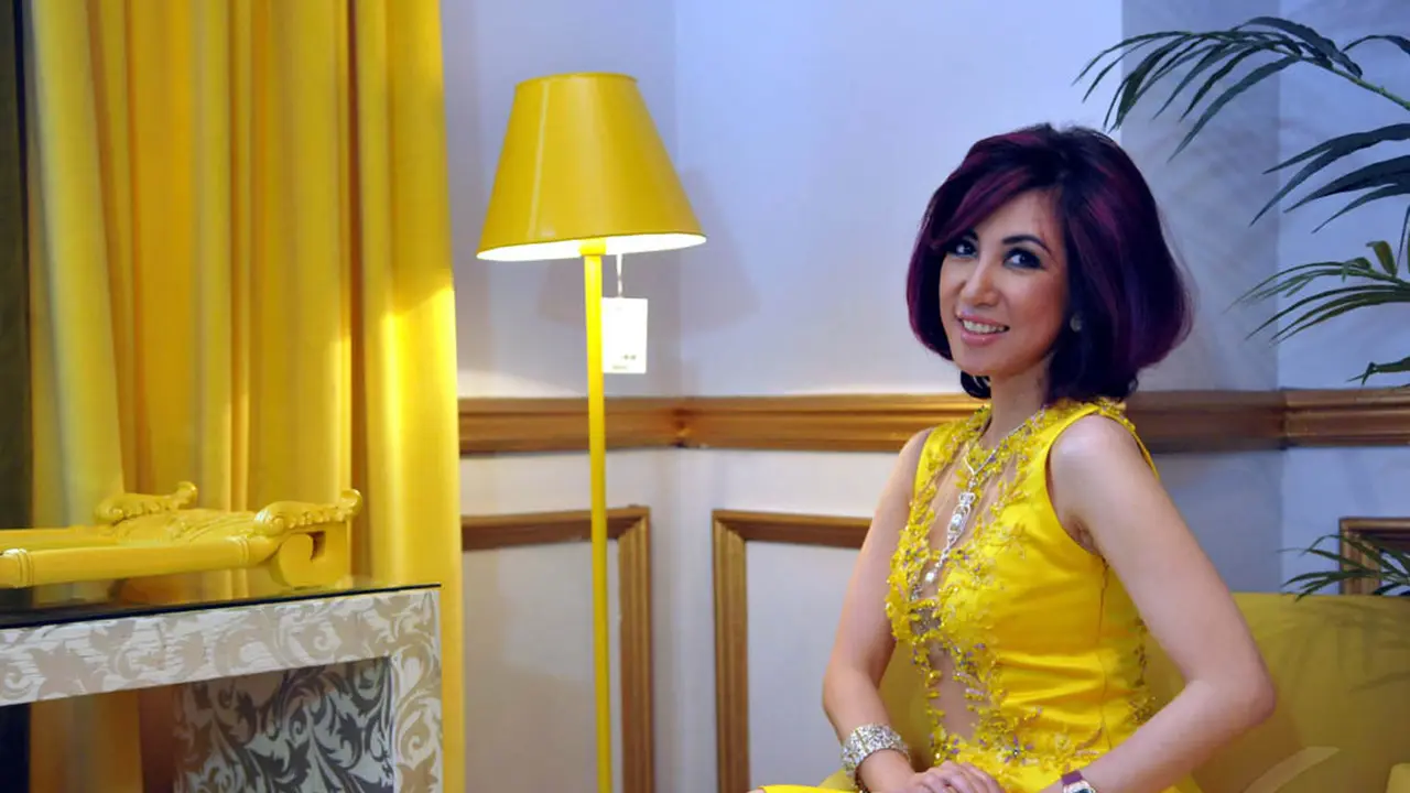Pesona Kecantikan Sonia Wibisono di Usia 37 Tahun