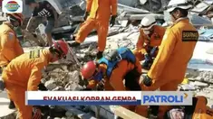 Tim SAR masih berkonsentrasi melakukan pencarian terhadap korban gempa dan tsunami yang diduga tertimbun puing-puing bangunan.