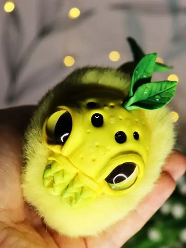 Patung Boneka Alien