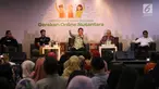 Kepala Bekraf Triawan Munaf menjadi pembicara pada seminar Gojek Wirausaha #GerakanOnlineNusantara "UMKM Kreatif dan Mandiri Kreasi Anak Bangsa", Jakarta, Selasa (27/8/2019). Dalam seminar ini, Gojek melatih 550 UMKM yang berada dalam naungan enam kementerian/lembaga. (Liputan6.com/Angga Yuniar)