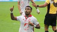 Yance Sayuri Cetak Gol Edan ke Gawang Persija di BRI Super League: Mirip Giovanni van Bronckhorst di Piala Dunia 2010