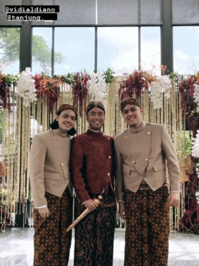 6 Momen Lamaran Vidi Aldiano dan Sheila Dara, Usung Adat Jawa