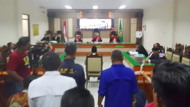 Sidang Perdana Panji Gumilang, Pengasuh Ponpes Al-Zaytun