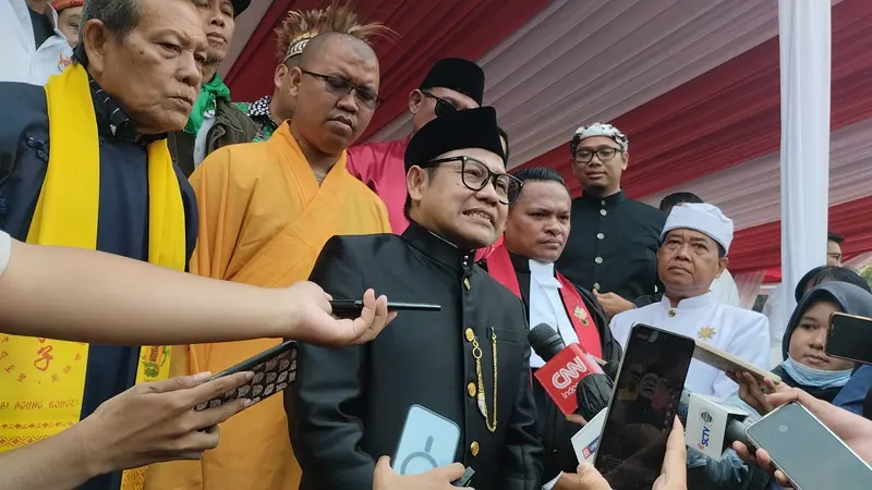 Bakal calon wakil presiden (bacawapres) dari Koalisi Perubahan Muhaimin Iskandar alias Cak Imin mengatakan, syarat pendaftarannya bersama bakal calon presiden (bacapres) Anies Baswedan sudah sepenuhnya lengkap.