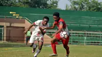 Blitar United (merah) di Liga 3 2017. (Bola.com/Ronald Seger Prabowo)