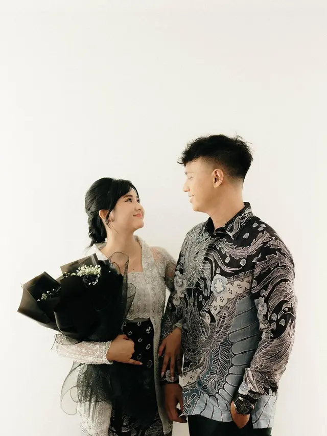 6 Momen Canda Tawa Adinda Azani dan Suami, Persahabatan Berujung Menikah