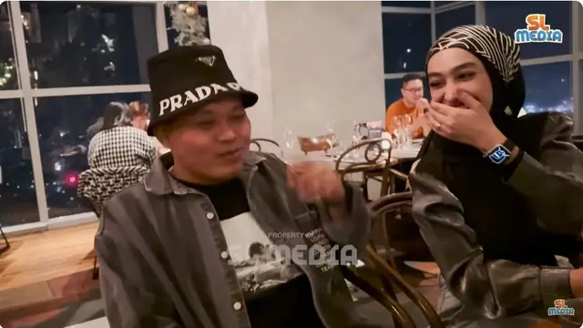7 Potret Sule Ajak Santyka Fauziah Dinner Bareng Anak-Anaknya, Akrab Banget