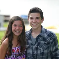 Asiknya hanya punya satu saudara di rumah itu......