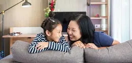 Rasa lelah terus-menerus, kulit pucat, hingga sesak napas bisa jadi bukan hal sepele, lho. Yuk, kenali 6 gejala kekurangan zat besi yang sering dialami ibu rumah tangga agar bisa segera ditangani sebelum berdampak lebih serius! (Foto dok: Freepik/Danai76).