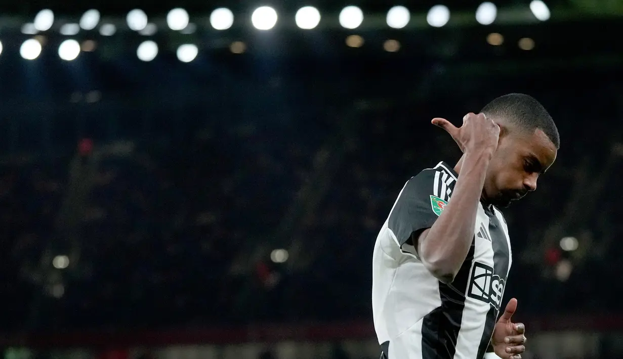 Berkat hasil ini, Newcastle berpeluang besar melaju ke final. Namun, masih ada laga leg kedua yang bakal dihelat di St. James' Park pada awal Februari 2025 mendatang. (AP Photo/Kirsty Wigglesworth)