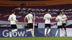 Pemain Manchester City Rodrigo (kanan) melakukan selebrasi usai mencetak gol ke gawang Aston Villa pada pertandingan Liga Inggris di Villa Park Stadium, Birmingham, Inggris, Rabu (21/4/2021). Manchester City menang 2-1. (Geoff Caddick/Pool via AP)