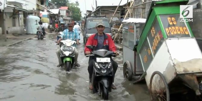 VIDEO: 5 Hari Banjir Rob Menggenangi Muara Karang