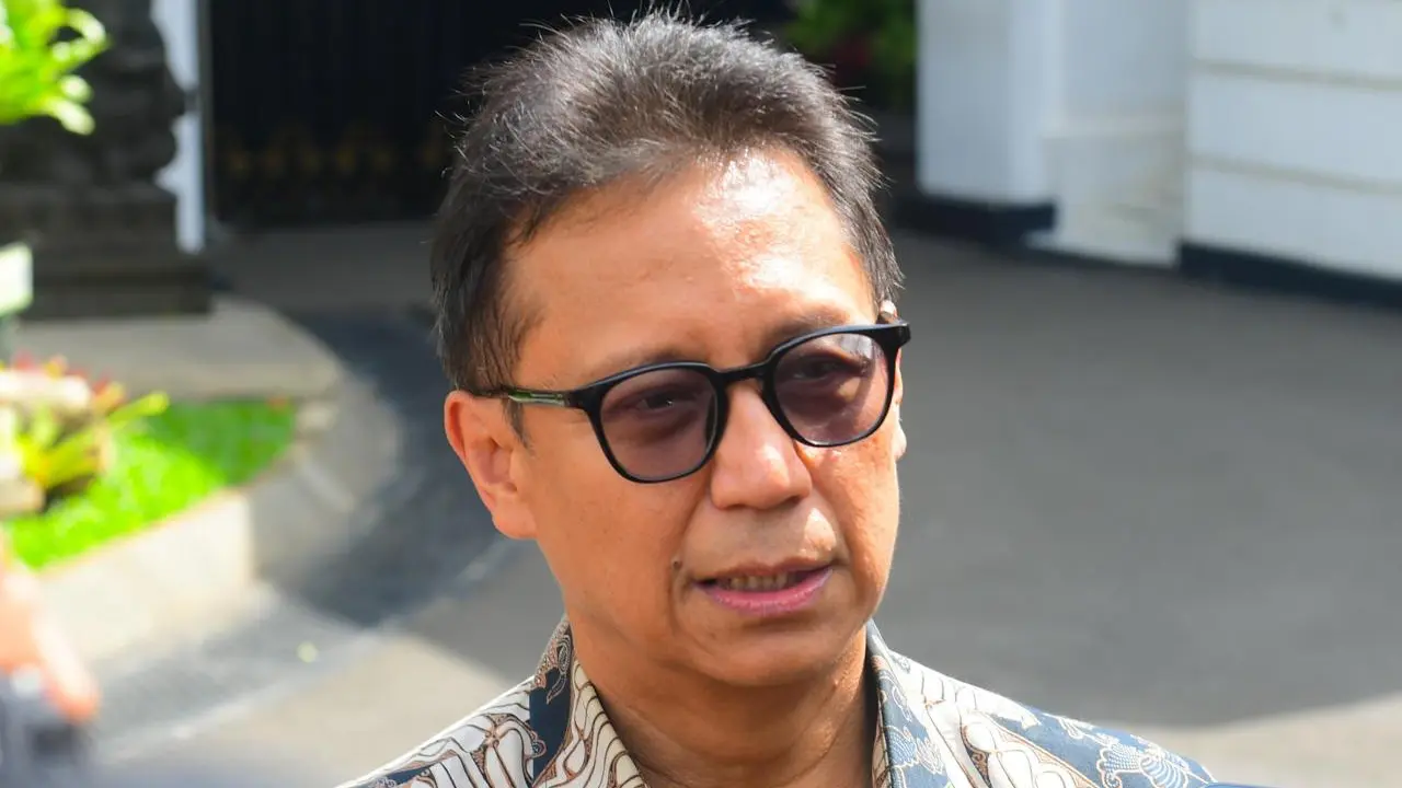 Menkes Budi.