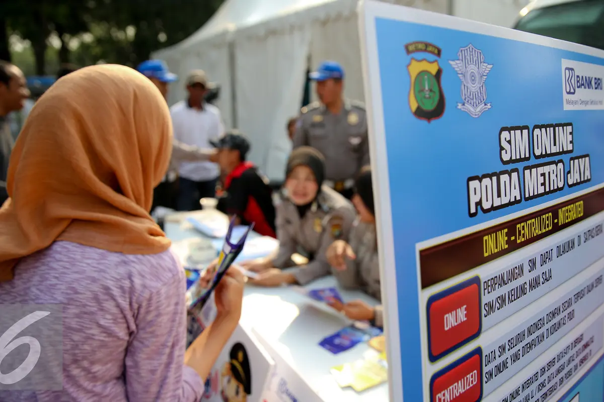 20150927-Launching-SIM-Online-Jakarta-Tito-Karnavian