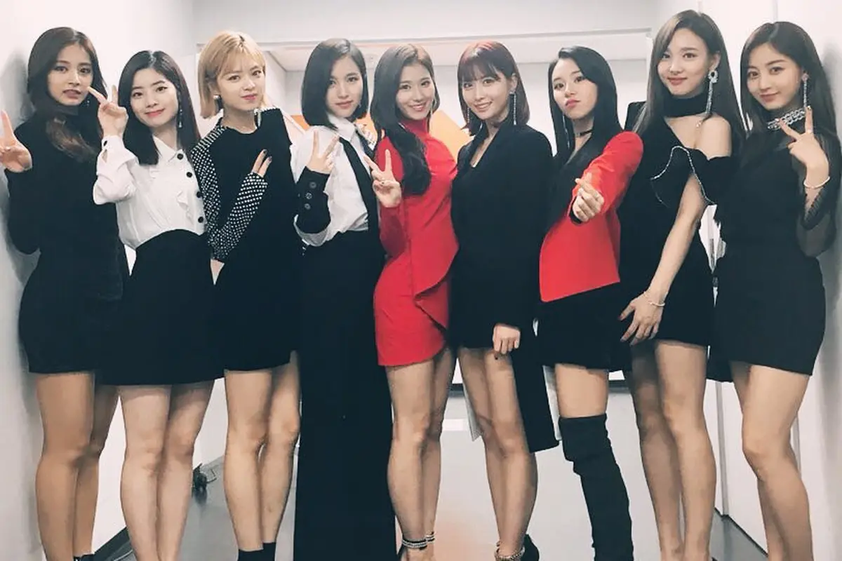 [Bintang] TWICE