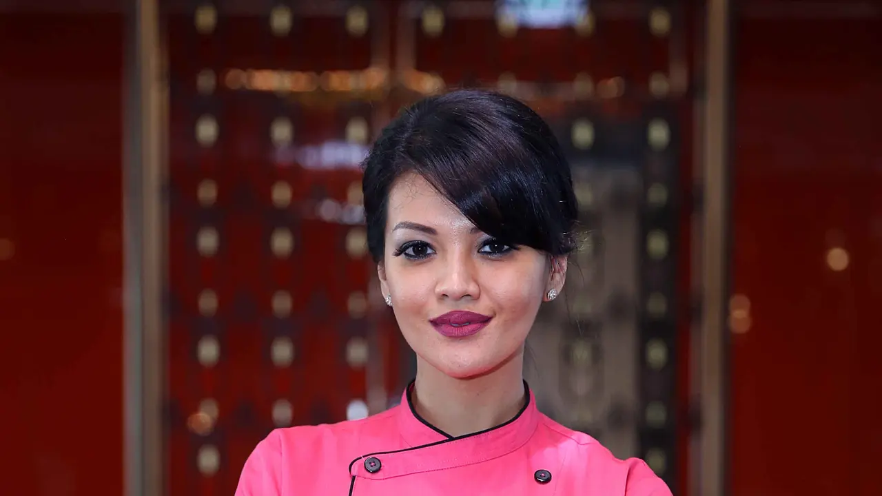 [Bintang] Farah Quinn