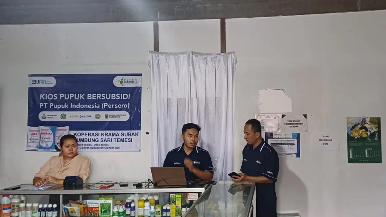Kios pupuk bersubsidi di Desa Temesi, Kabupaten Gianyar, Bali, Senin (3/7/2023). (Maulandy/Liputan6.com)