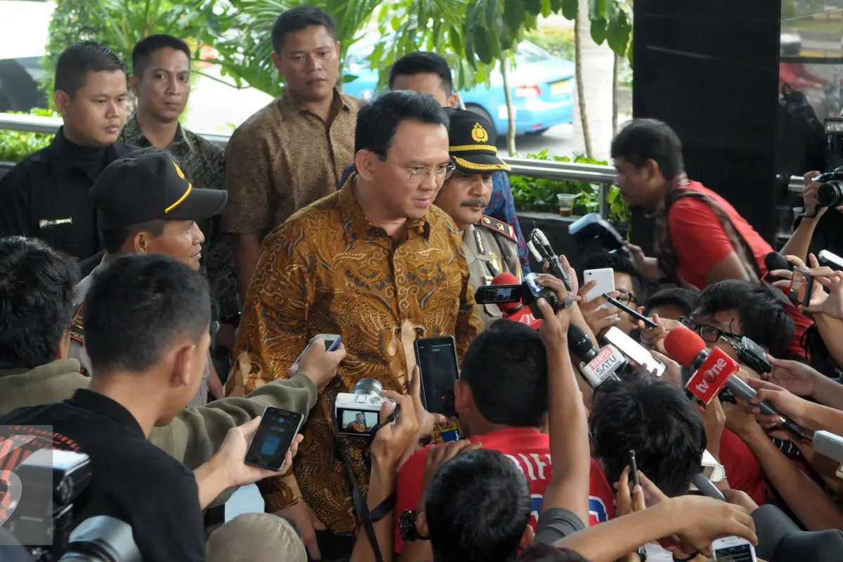 20160510-Ahok-Dipanggil-KPK-Jakarta-Helmi-Afandi