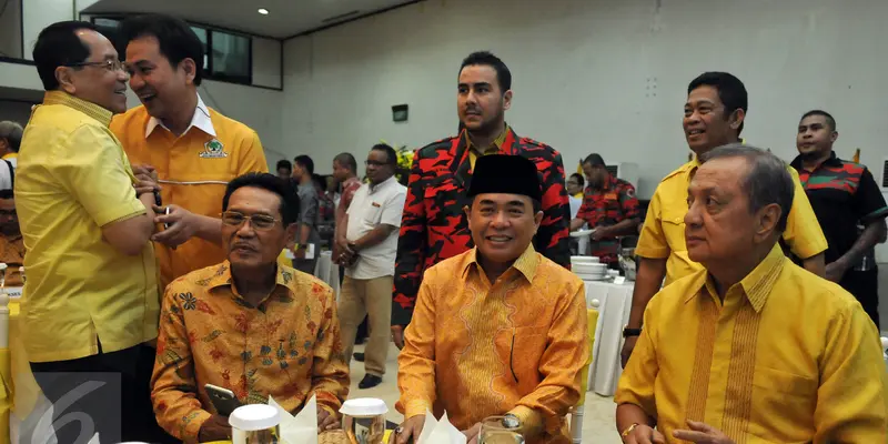 20160502-Balon Ketua Umum Golkar Berkumpul di DPP-Jakarta