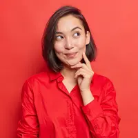 Di balik ketenangan dan empatinya, ada perjuangan yang tak banyak orang tahu. Inilah sisi sunyi dari mereka yang paling kuat secara emosional yang wajib kamu tahu. Yuk, simak di bawah ini!  (Foto dok: Freepik/wayhomestudio).