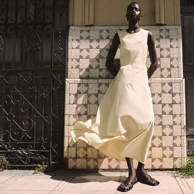 Koleksi fashion timeless milik COS