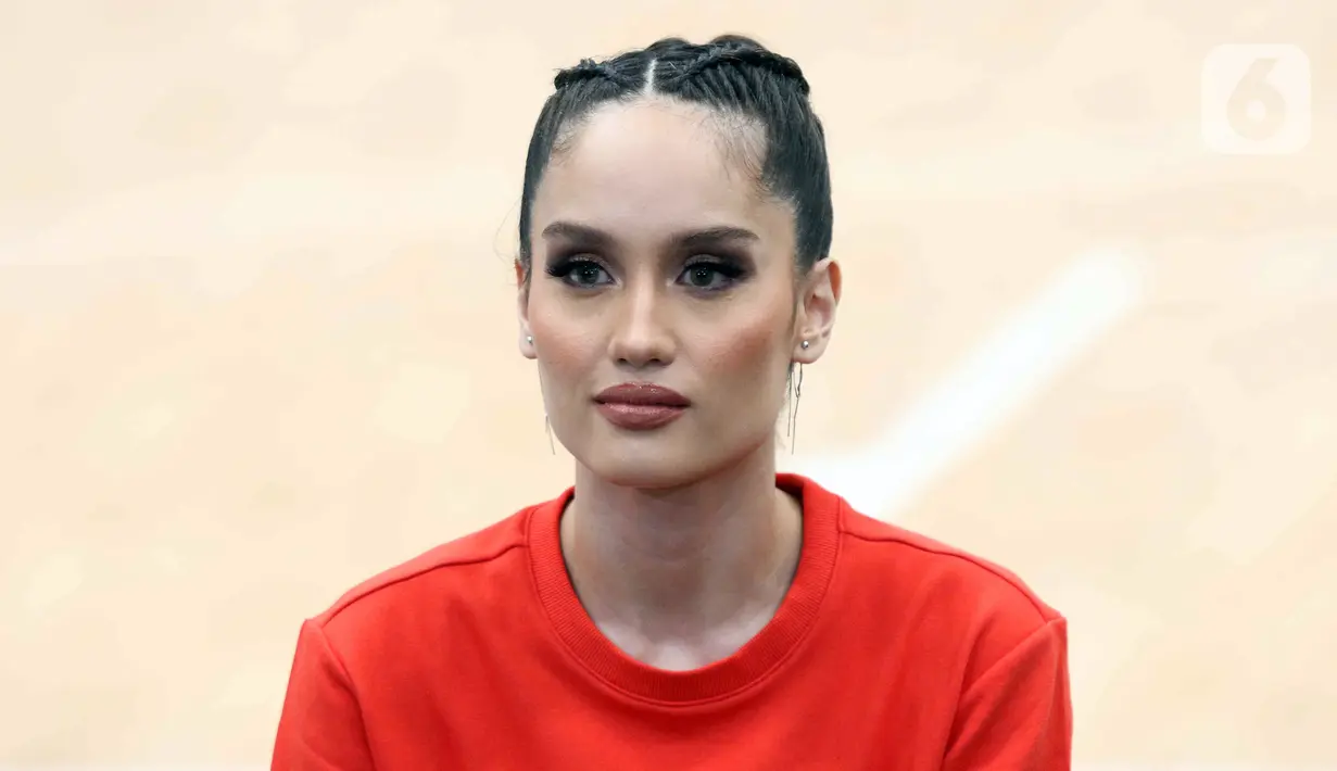 FIBA mengumumkan artis Cinta Laura menjadi brand ambassador baru Indonesia di FIBA World Cup 2023 atau Piala Dunia Basket FIBA 2023. (Liputan6.com/Herman Zakharia)