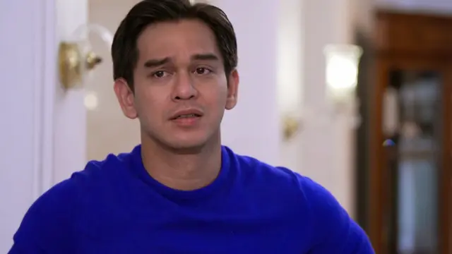 Di Antara Dua Cinta