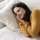 Dengan menerapkan kebiasaan tidur yang baik, pikiran dan tubuh akan terbiasa dengan rutinitas atau jadwal tidur yang ditentukan. (Foto/dok: Freepik)