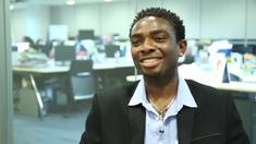 Mantan penyerang Semen Padang yang kini membela PSGC Ciamis, Osas Saha memberikan komentar tentang kondisi sepak bola tanah air dan apa yang membuatnya betah berada di Indonesia.