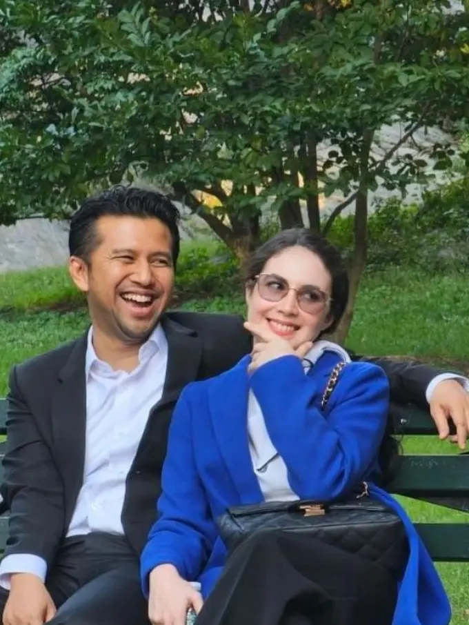 Arumi Bachsin dan Emil Dardak (Instagram/arumibachsin_94)