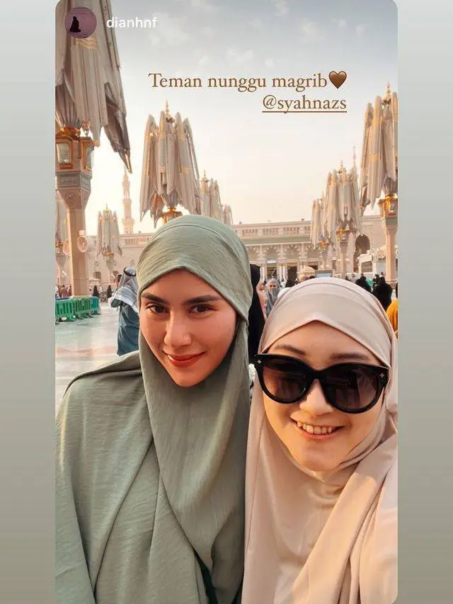 7 Potret Syahnaz Sadiqah Umrah Bareng Jeje, Tampil Bercadar Tuai Sorotan