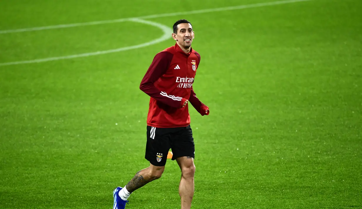 Tercatat bahwa Benfica menderita tiga kali kekalahan dalam tiga laga terakhir babak fase grup. (ANDER GILLENEA / AFP)