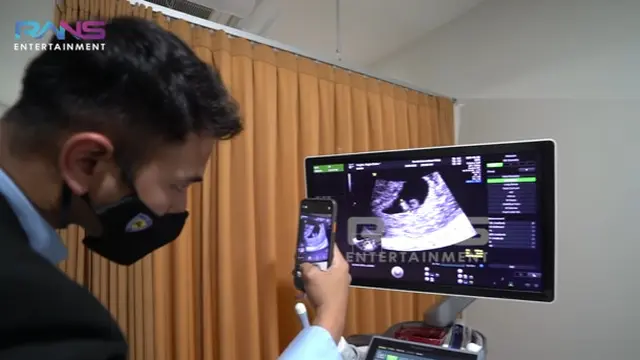 Hamil Anak Kedua, Ini 6 Momen Nagita Slavina dan Raffi Ahmad Cek USG Pertama Kali