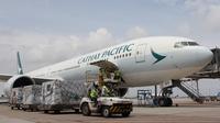 Indonesia kedatangan tahap 197 berupa 5 juta
dosia vaksin Sinovac, yang tiba di Bandara Soekarno-Hatta, Tangerang pada Senin, 17 Januari 2022 pukul 13.20 WIB. (Dok Taofiq Rauf/InfoPublik/Kominfo Newsroom)