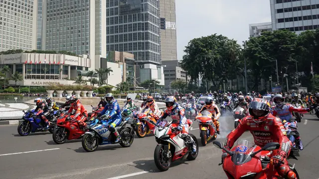 Foto: Ini Dia Aksi Rider MotoGP saat Jajal Aspal Ibukota, Marc Marquez Langusng Gas Pol