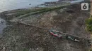 Sampah-sampah yang didominasi bungkus makanan dan minuman plastik ini tampak seperti lautan. (merdeka.com/Imam Buhori)