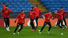 Para pemain RB Leipzig mengambil bagian dalam sesi latihan di Stadion Etihad, Manchester, Inggris, 13 Maret 2023. RB Leipzig akan menghadapi Manchester City pada pertandingan sepak bola leg kedua babak 16 besar Liga Champions. (Paul ELLIS/AFP)