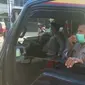 Tangkapan layar video viral polisi Ancam Pukul rotan warga yang langgar aturan PSBB (Istimewa)