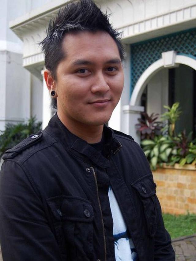 Potret Transofrmasi Demian Aditya. (Sumber: Instagram/_demianaditya_)