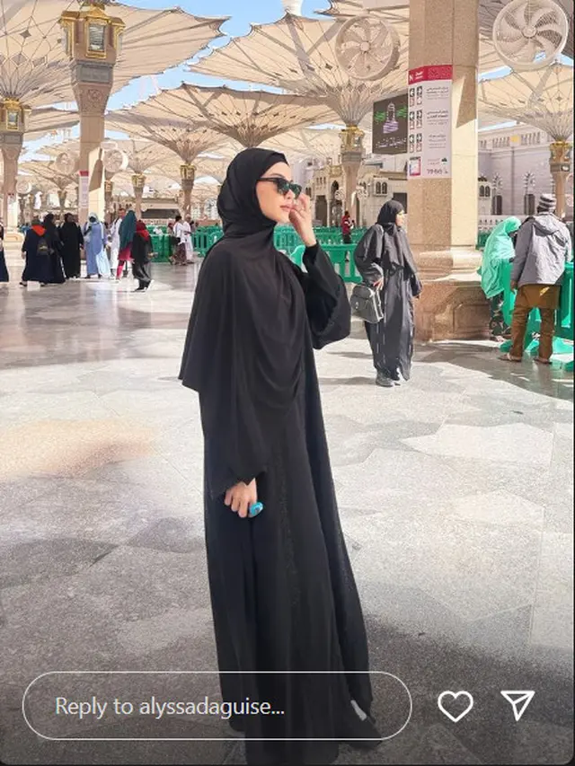 6 Artis yang Sering Dikira Non Muslim Pakai Hijab, Alyssa Daguise Bikin Pangling