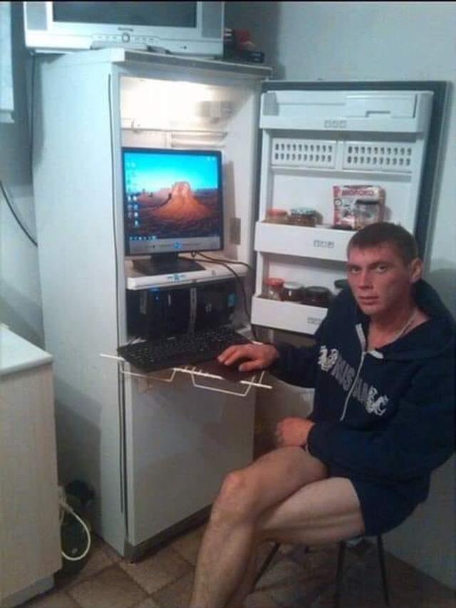 5 Potret Kocak Modifikasi Komputer Ini Bikin Geleng Kepala