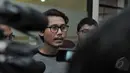 Koalisi Masyarakat Sipil memberikan keterangan pers saat mendatangi Gedung KPK, Jakarta, Selasa (18/5/2015). Kedatangan mereka adalah untuk menyerahkan daftar kandidat calon pimpinan KPK. (Liputan6.com/Herman Zakharia)