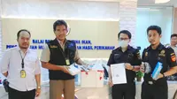 Kantor Pelayanan Utama (KPU) Bea dan Cukai Tipe C Soekarno-Hatta lakukan penegahan masuknya 17 kemasan daging mentah dari berbagai jenis hewan asal luar negeri. (Foto:Liputan6/Pramita Tristiawati)