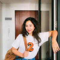 Jarang Muncul di Layar Kaca, Ini 6 Potret yang Sibuk dengan Bisnis Bakmi Plant Based. (Foto: instagram.com/sherinasinna)