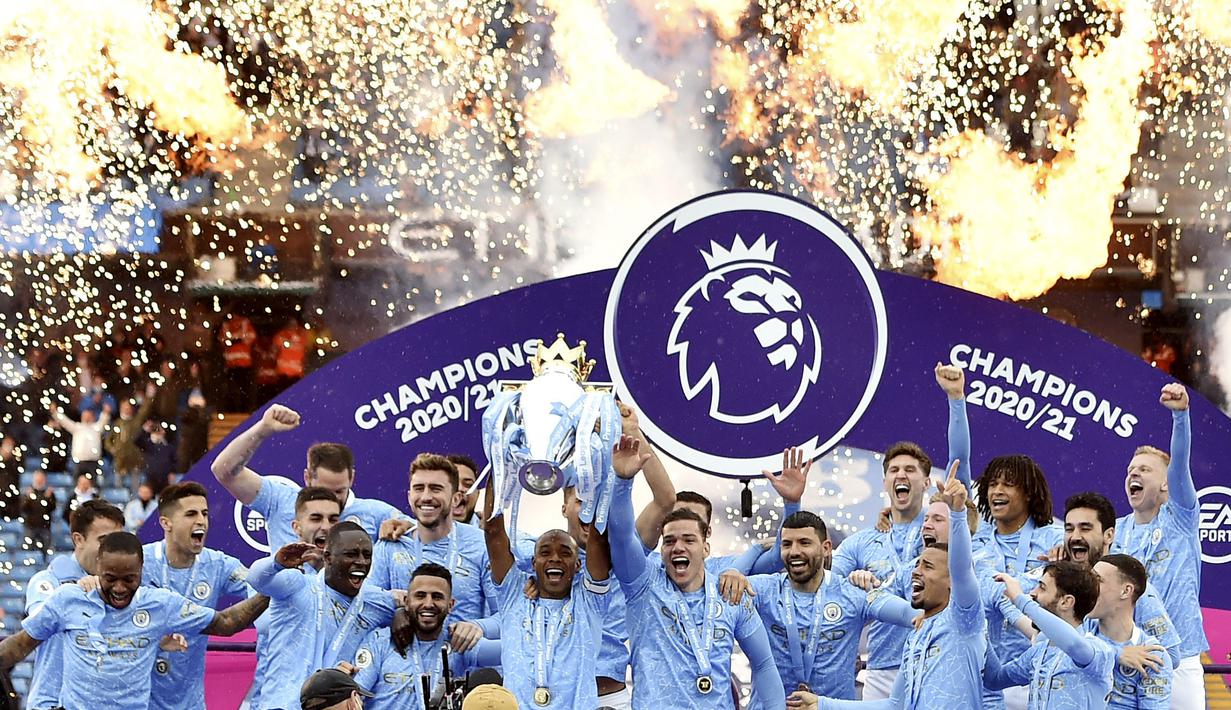 Manchester City - Klub yang menyandang status paling boros dalam satu dekade terakhir adalah Manchester Biru. Transformasi City menjadi raksasa di Liga Inggris telah menelan banyak biaya. Tercatat tim Sultan ini telah menggelontorkan dana hingga 1,51 miliar euro. (Peter Powel/Pool via AP)