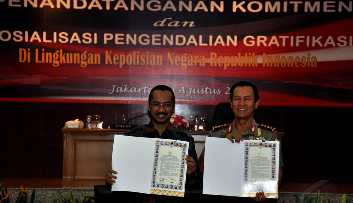 Polri dan KPK menandatangani nota kesepahaman di Mabes Polri, Jakarta, Selasa (19/8/14). (Liputan6.com/Miftahul Hayat)