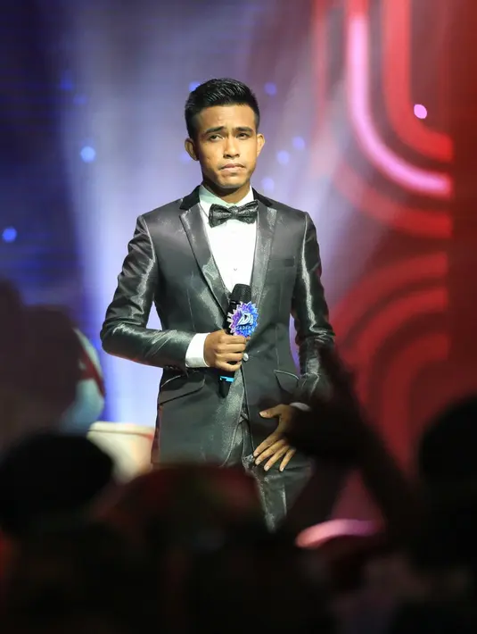 Fildan dengan kontestan lain akan bersaing dalam Konser Final Top 4 Besar Show D'Academy 4 Kamis (27/4/2017) mendatang mulai pukul 18.30 hanya di Indosiar. (Adrian Putra/Bintang.com)