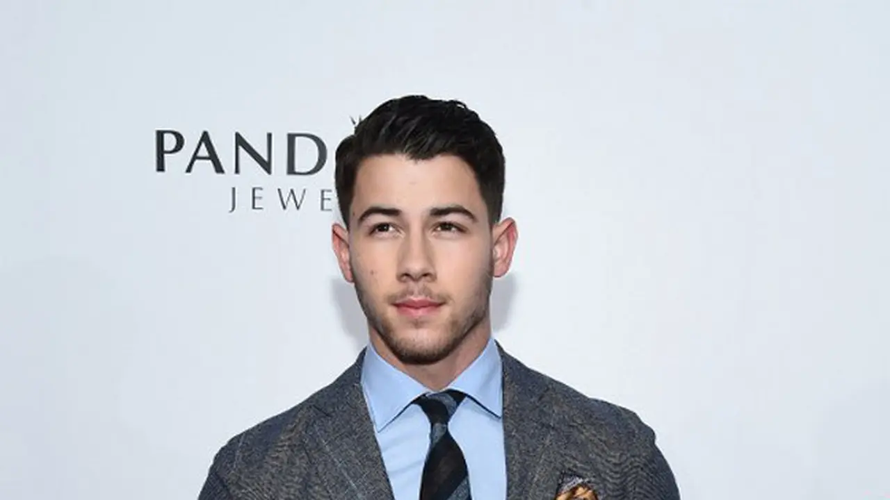 [Bintang] Jennifer Lawrence dan Nick Jonas